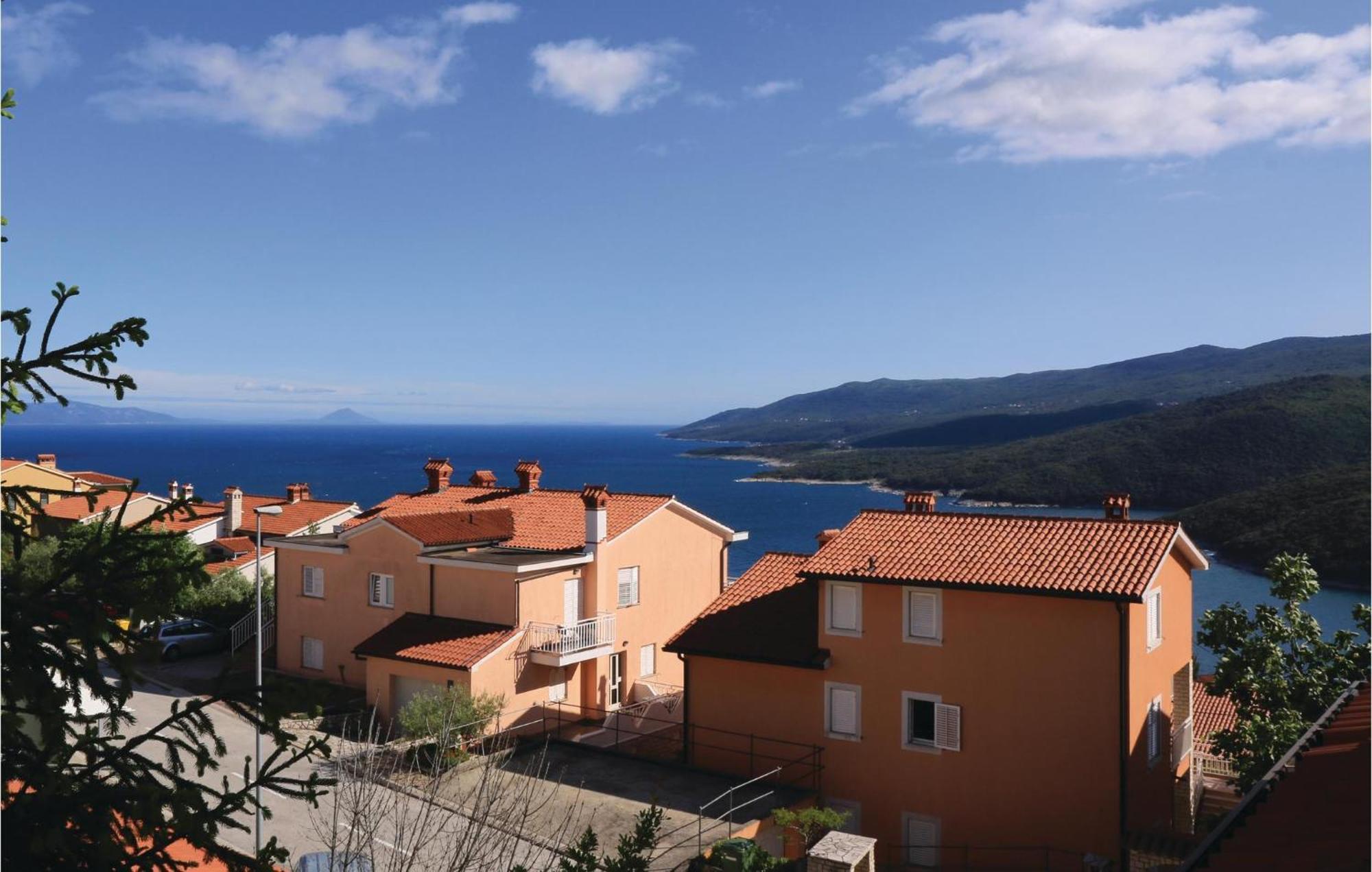 Amazing Apartment In Rabac With Kitchen ภายนอก รูปภาพ